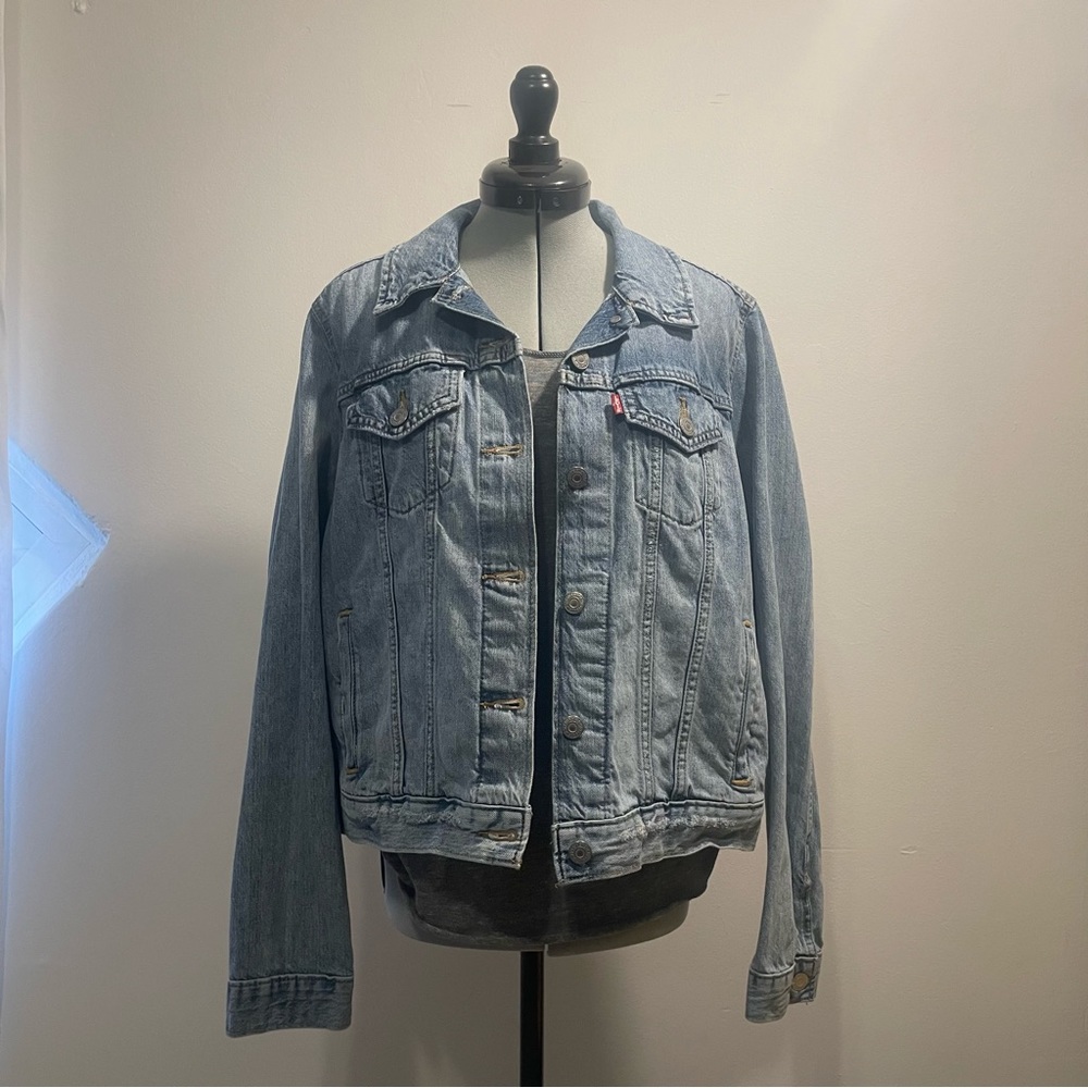 Levi’s Women’s Trucker Jean Jacket XL